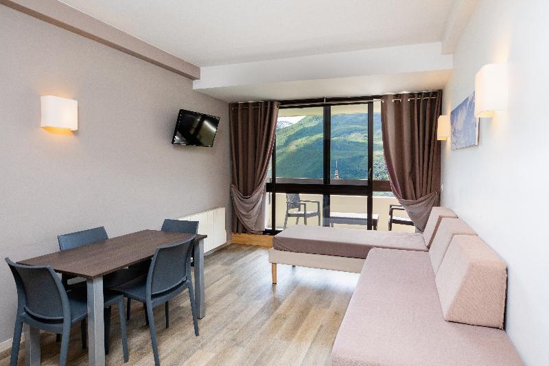 Aparthotel Sowell Residences Pierre Blanche 4*